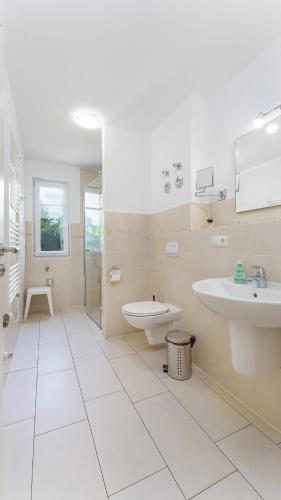 Ein Badezimmer in der Unterkunft Käpt'n Kalle Ferienwohnungen