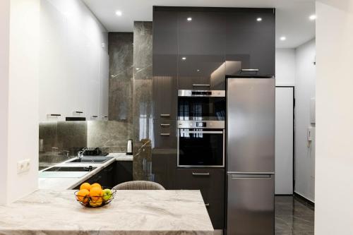 Larissa Railway &Metro station apartment