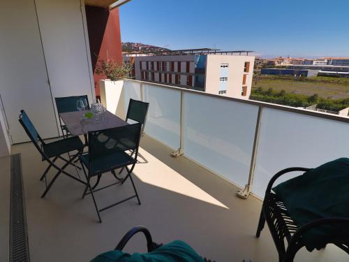 Fotografia z galérie ubytovania Appartement T3 Neuf avec Terrasse Sud, Parking, à Proximité Plage et Commerces à Sète - FR-1-472-185 v destinácii Sète