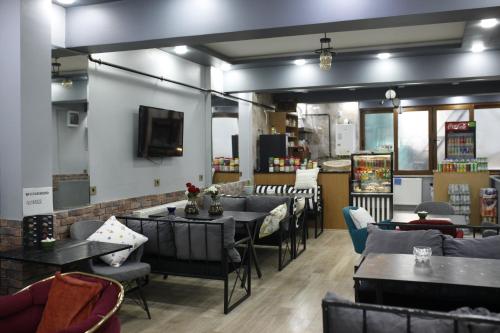 Restaurace v ubytování Birlik Apart Hotel