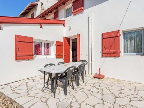 Plage d'Erromardie à 300m : Maison Basque avec Terrasse, 3 Chambres et Parking - FR-1-4-589