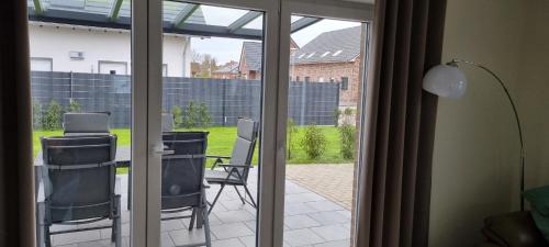 Αίθριο ή υπαίθριος χώρος στο NEU!Moderne, lichtdurchflutete DHH, zentral, Garten, Wallbox, WLAN
