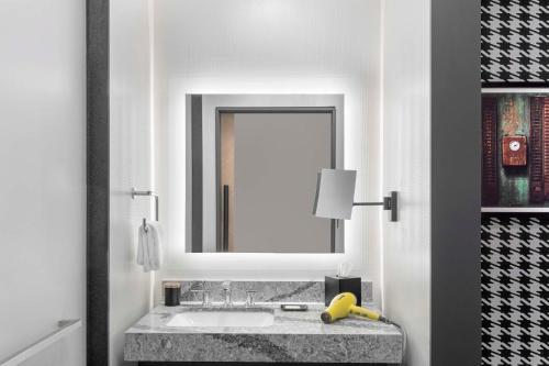 Hyatt Centric Beale Street Memphis Image