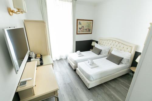 Capitolium Rooms