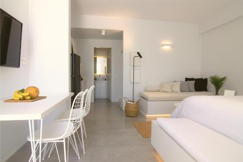 Gallery image of AELIA Tinos in Tinos Town