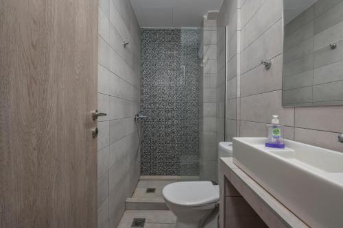 Kosmos Service Apartment Absolute City Center