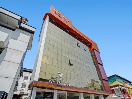 a view of the w hotel white house building at Hotel Signature Cochin in Cochin
