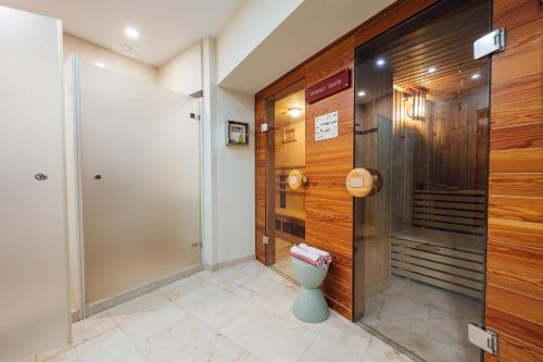 Ένα μπάνιο στο Peakture Hotel
