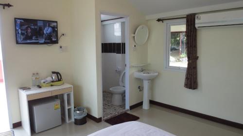 Koupelna v ubytování Lomtalay Resort Trat