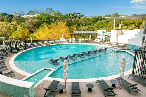 Escape to this luxurious oasis – Photos 3