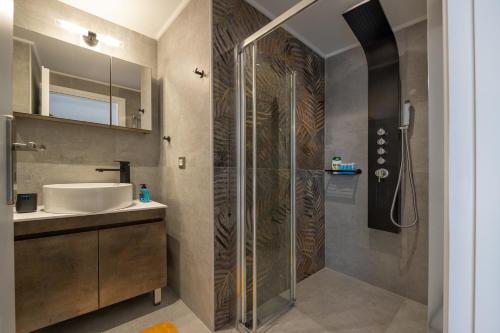 -Superior Maisonette Jacuzzi & Private Parking - Koum Kapi Mare Seaside