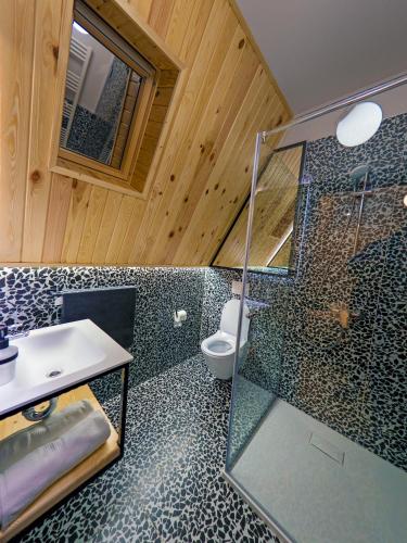 Koupelna v ubytování A-Frame 7 CRESTE
