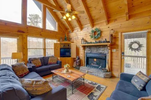 Smoky Mountains Cabin w/ Hot Tub, Deck & Views! photo 1