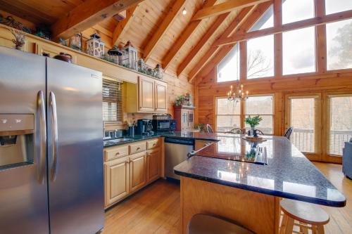 Smoky Mountains Cabin w/ Hot Tub, Deck & Views! photo 16