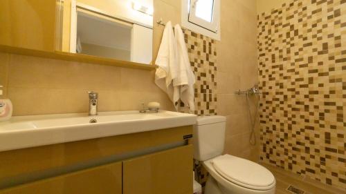 Un baño de The Bay Pearl