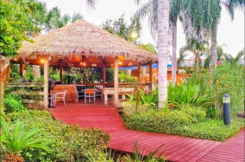 Cristina's Tropical Villa/ Just minutes from Disney! photo 36