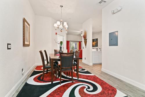 Cristina's Tropical Villa/ Just minutes from Disney! photo 12