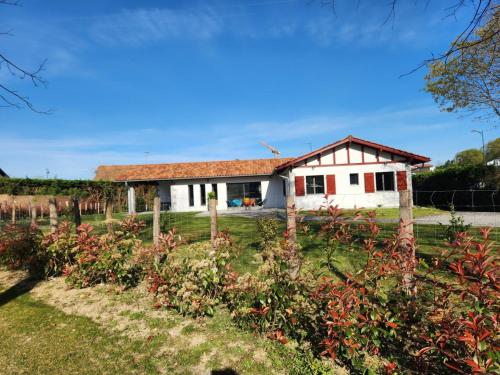 Gîte Mouguerre, 5 pièces, 8 personnes - FR-1-384-836