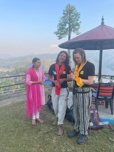 Clientes alojados en Himalaya Serene View Guest House & Farm Stay