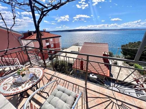 Apartments in Crikvenica 44015