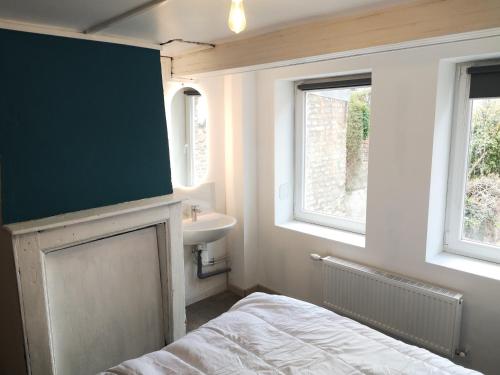 Zdjęcie z galerii obiektu Chambre calme centre ville w mieście Douai