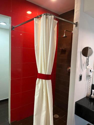 Koupelna v ubytování Zújmú Business Boutique Hotel
