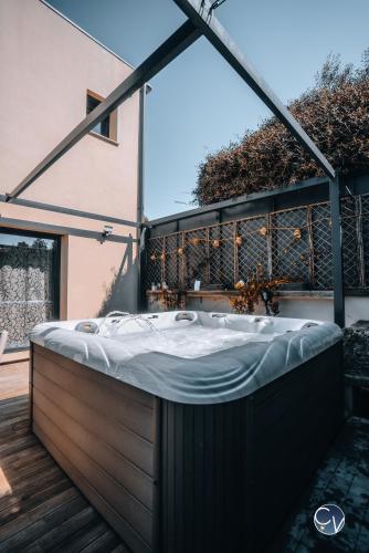 Φωτογραφία από το άλμπουμ του Villa Moderne avec Jacuzzi proche d'Avignon σε Le Thor