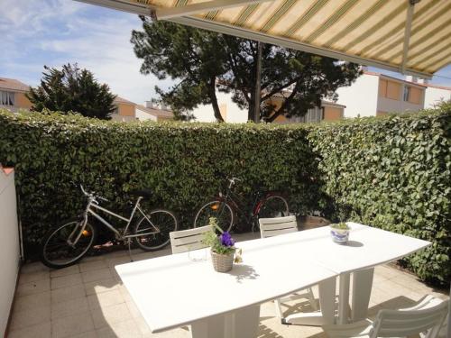 APPARTEMENT T2 LES BECS RDC