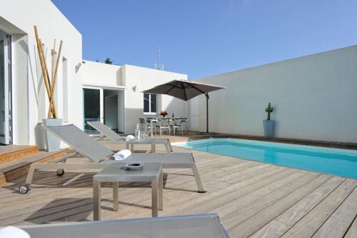 Villa Leccia vue mer piscine chauffée Bonifacio