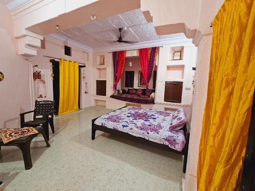 Cama o camas de una habitación en Haveli Gulabram Ji, Bundi