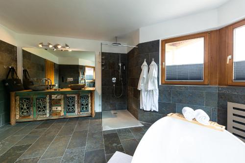 Fotografie z fotogalerie ubytování Wellness Aparthotel "Lechlife" incl Pool - 400m zum LIFT v destinaci Reutte