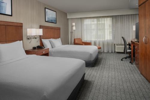 Courtyard by Marriott Seattle Kirkland Image