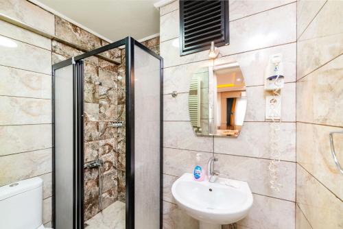 Et badeværelse på Kadirga Studios