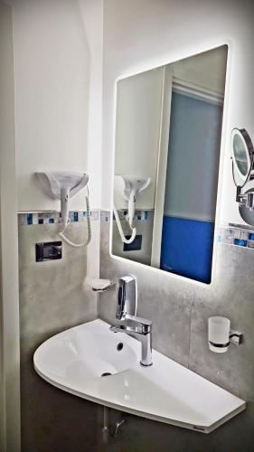 Hotel Blu Edenにあるバスルーム