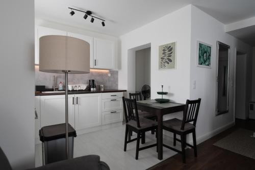 Η κουζίνα ή μικρή κουζίνα στο Quiet suite with all the comforts of home