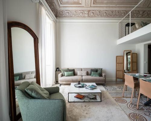 Posezení v ubytování Villa Bertoni Terrazzo - Tremezzo by LoveComo