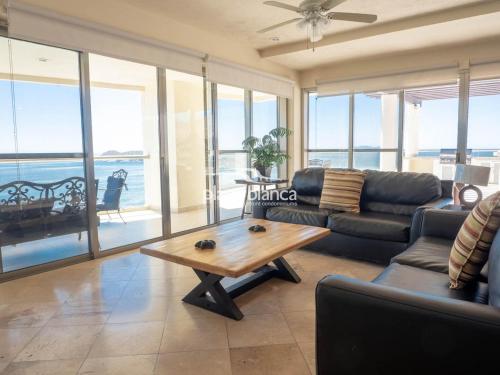 Beach Resort Penthouse in Playa Blanca