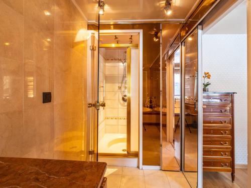 Appartement spacieux, proche des pistes, balcon, WIFI inclus