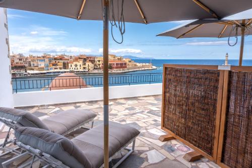 Amphitrite Hotel