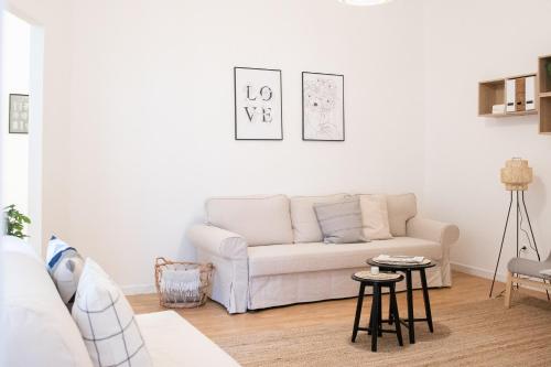 Scandi Custom 2-BDR Apartment 1061 Budapest, 14 Király utca kép - 3