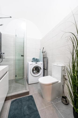 Ένα μπάνιο στο Hlavna Apartment Kosice