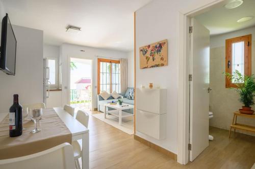 TV a/nebo společenská místnost v ubytování Ocean Air Apartment San Agustín