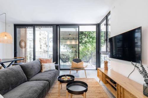 Gordon Beach by Five Stay