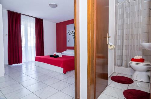 Apartments Ilak