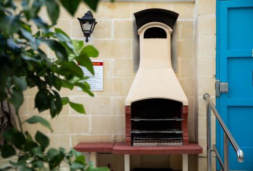 Gallery image of Quayside Apartments in Marsaxlokk