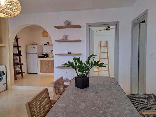 Imagen de la galería de Charming Cozy Suites, en Naxos Chora