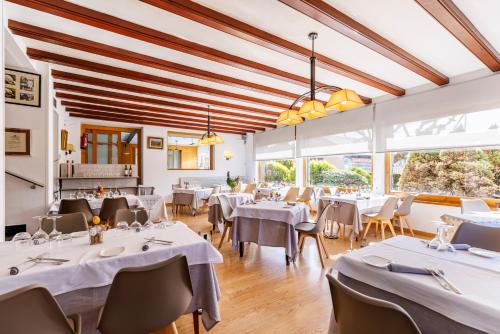 Restoran atau tempat lain untuk makan di Hotel del Prado