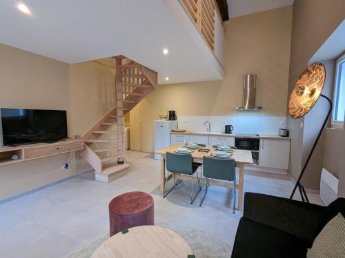 Charmante maison à Angoulême, cour privée, proche parc et bus, accueil bébé, Wifi, animaux acceptés - FR-1-653-230