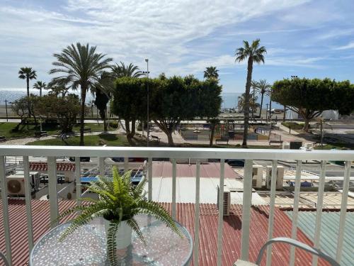 APARTAMENTO 2 HABITACIONES FRONTAL AL MAR 2