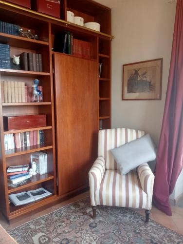 Η βιβλιοθήκη καταλύματος σε φάρμα